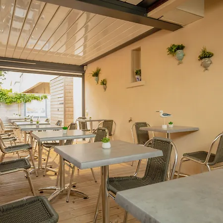 De La Szálloda Gruissan