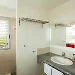 De La Hotel