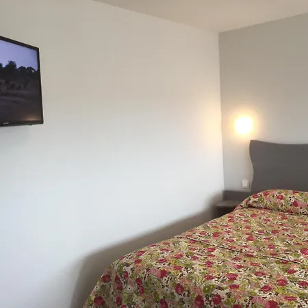 De La Hotel 3*