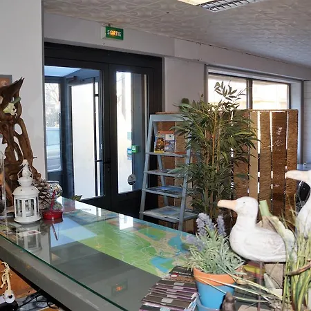 Hotel De La Plage 3* Gruissan